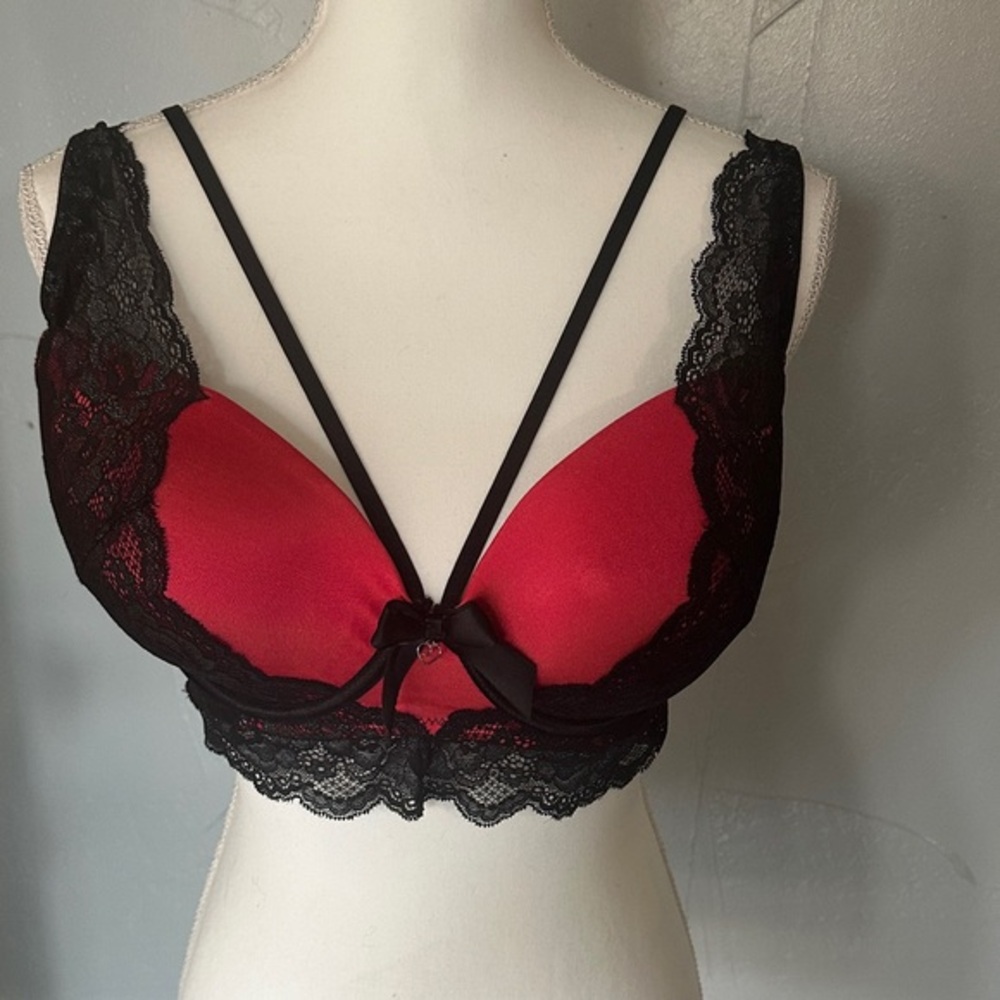 Chic Red and Black Lace Bra